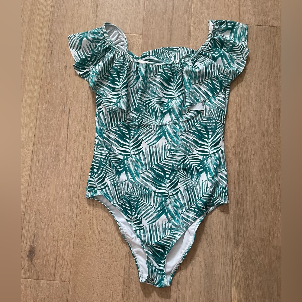 Kensie brand swimsuit. Never used